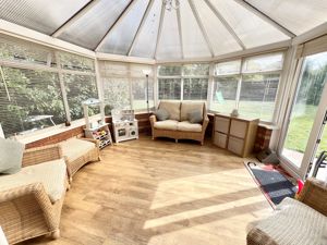 Photo 18- click for photo gallery